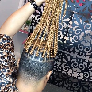 Do you have a Tapered cut and want crochet without it looking bulky!? It possible to make it look like you sat for individuals!!! This braid down pattern>>> | Grip and Twist