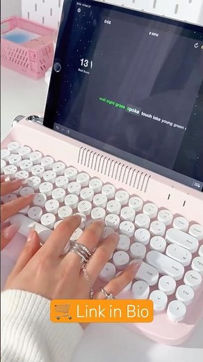 YUNZII Retro Wireless Typewriter Keyboard - Ergonomic Aesthetic Design with Integrated