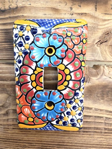 Talavera Light Switch Plate – Mexican Ceramic Switch Cover – Hand Painted, Handmade Artisan Home Decor - Etsy