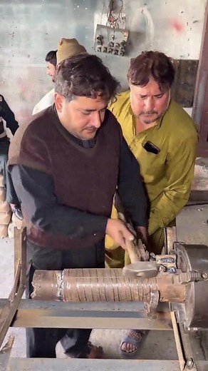 Watch as a master spring maker works their magic on an 18mm rod, turn | Peggy Adkins