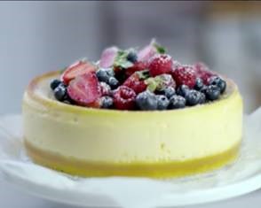 159K views · 3.7K reactions | Is there anything better than a classic baked cheesecake? Watch this quick video to see how I make my ultimate buttery, crumbly base and silky cream cheese filling. Perfect weekend fare! Full recipe here: bit.ly/1Ocwhhx Dx | donna hay | Facebook