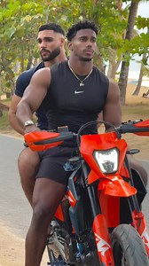 Male Beauty on Reels