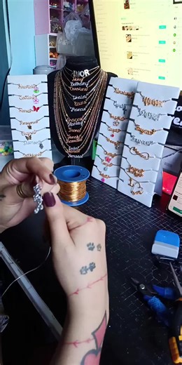 Join our LIVE and get exclusive promotions!