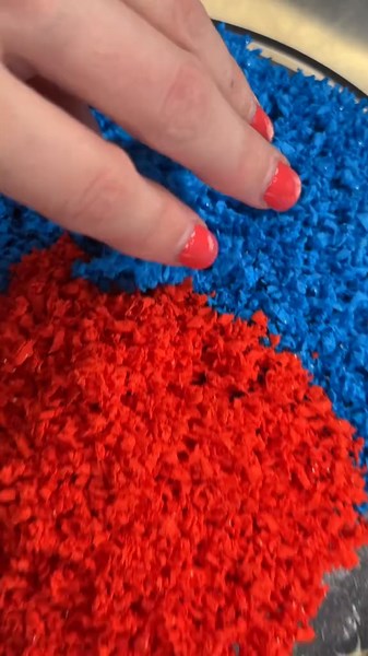 Exploring Living Foam: The Unique Slime Experience