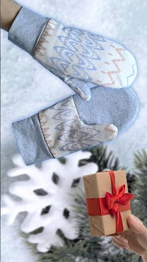 Winter mittens in 1 hour on fleece. #DIY#patchwork#sewing#sewingforbeginners