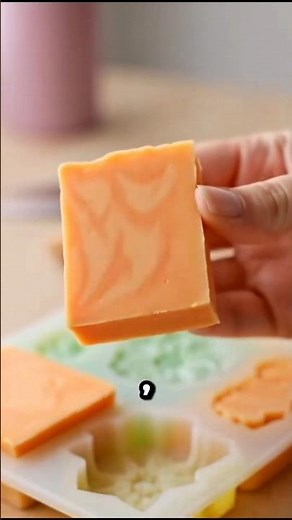 🍊 Don't throw away your orange peels! Turn them into a beautiful homemade soap.