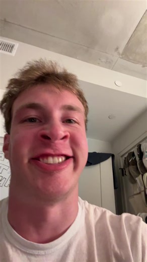 Grady (@fartsmella_02)’s video of hitting the ceiling fan