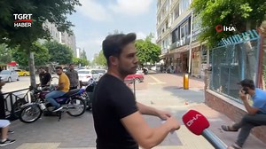 1.5M views · 4.9K reactions | Sınava gireceği okulu bulamadı, sinirlenip sınav giriş kağıdını yırttı Adana’da Yükseköğretim Kurumları Sınavı için 1 dakika kala yanlış okula gelen genç sinirlenerek giriş kağıdını yırtarak uzaklaştı. #yks #tyt | TGRT Haber | Facebook