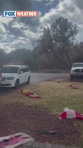 TORNADO IN AZ 🌪️ Terrifying moments caught on video Sunday as an EF-1 #tornado touched down in the mountain communities of #StarValley, #Arizona. Residents were shocked to see the twisting funnel at 5,150-feet elevation.