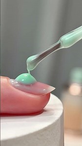 How to apply the nail polish properly❓#nails #manicure #nailpolish #nailart #nailtech #nailtutorial