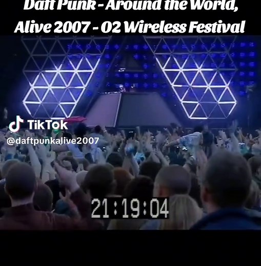 Daft Punk Live 2007: Experience 'Around the World'