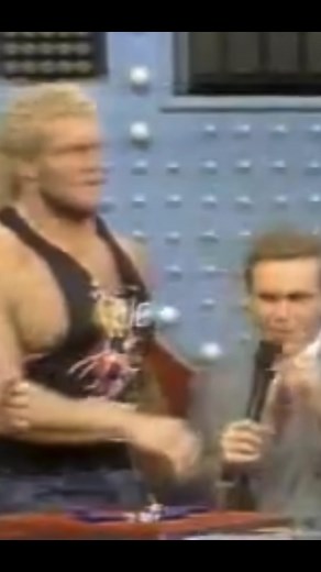 America is still recovering from the legendary Celebrity Family Feud episode where SID VICIOUS repped TEAM WCW against TEAM GLOW. 🤼‍♂️✨ Nothing screams ‘wrestling tradition’ like watching Sid confidently slam the buzzer… only to give answers that made the late Ray Combs stare into the camera like he needed a wellness check. 😐📺 Meanwhile the GLOW squad wiped the floor with him in full glam. 💅🔥 Truly the chaotic crossover NOBODY asked for, yet the universe delivered anyway. 🙌🤣💥 #fanilyfeud
