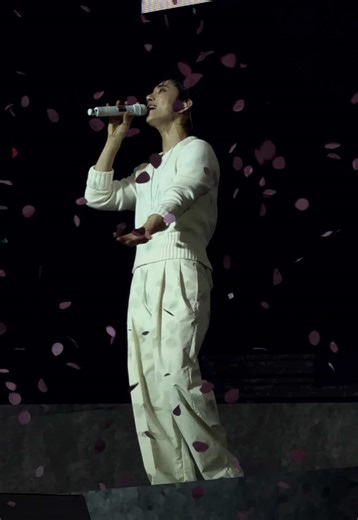 [20260307 NEW_ in SINGAPORE🇸🇬] FORTUNATE CHANGE by #JOSHUA 🌸 i’m in love i’m in love i’m in love 🤍 #SEVENTEEN #SVT_WORLDTOUR #NEW_SINGAPORE #SVT_TOUR_NEW_