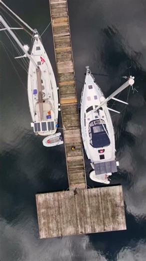 Got my personal camera man following me everywhere I go 👌🏻