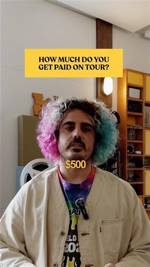 How much do musicians and crew make on tour?