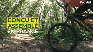 9.5K views · 30 reactions | Rox'n Roll ! 落 Chez Feu Vert, le vélo électrique, ça nous connaît !  Que ce soit pour vos déplacements quotidiens ou une aventure tout-terrain, nous avons le vélo électrique adapté à vos besoins.  https://www.feuvert.fr/velos-electriques/feu-vert/r4768.html #FeuVert #VéloElectrique | Feu Vert | Facebook