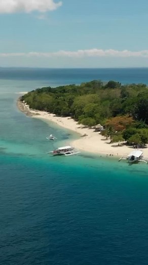 49 reactions | Thinking of staying in Phuket longer than just a...