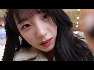 [4K] POV Fancam: Cheerleader Ha Ji-won signing an autograph 12/15/24 @ Gimpo International Airport