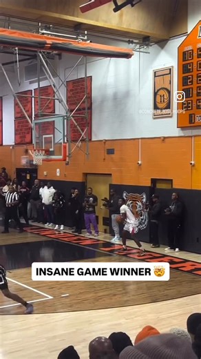 Prospect Media on Instagram: "SPIN FADE FOR THE GAME 🤯 via (@concrete.rose.hoops)"