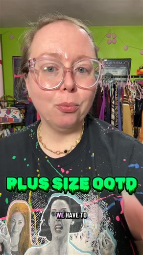 🎀 𝔞𝔩𝔩𝔶𝔰𝔬𝔫 🎀 on Instagram: "🩷 plus size ootd 🩷 #plussizestyle #plussizeootd #plussizeconfidence #selflovejourney #nanoinfluencer"