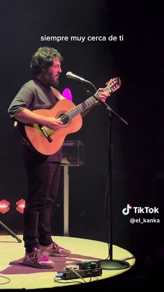 Emocionante interpretación de 'Zamba para mi padre'