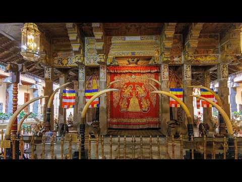 Inside the Temple of the Sacred Tooth Relic | Kandy 🇱🇰
