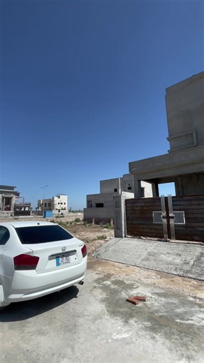 10 Marla Grey Structure House for Sale in Dha Multan