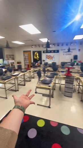 Classroom Seating Arrangement Tips for Teachers