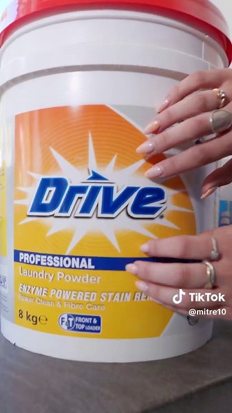 Drive Professional Laundry Powder: Clean Clothes Made Easy