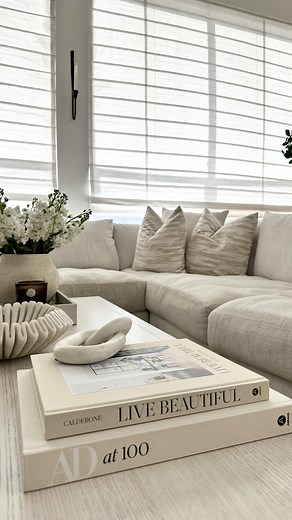 Nicolette on Instagram: "When @homegoods opened their online store, it completely changed my decorating process. [ad] It’s so easy to shop online at Homegoods.com and have it delivered to your door, and still feel like you went finding but was able to do it from home 🥰 I will always and forever be someone who loves a deal, and find myself going to their website more often than their store now - staying in pajamas and shopping at HG? SIGN 👏🏼 ME 👏🏼 UP 👏🏼 Shop all my finds in the @shop.ltk a