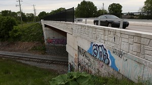 Newport-area bridge too low; DelDOT must correct error