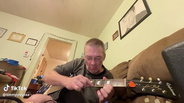 Friday Night Fun 👊🫶🫶🎸#guitar #orginal #tapping #harmonics #tiktokmusicians