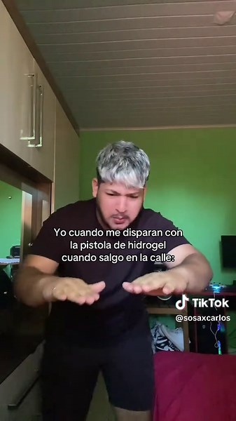 Humor con pistolas de hidrogel en Paraguay