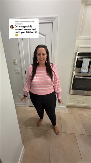 Myriam Estrella on Instagram: "this is the WORLDS LARGEST BED!!! 😳😳😳"