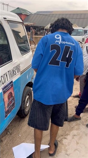 FLOOZ MUSIC SAD TRUTH STICKER MOUNT IN SUTTLE BUS IN OWERRI AND 9JAGRANDPA SHOUTOUT #9jagrandpanews