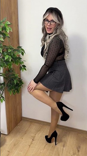 TEZENIS SEAMLESS 40 DEN PANTYHOSE