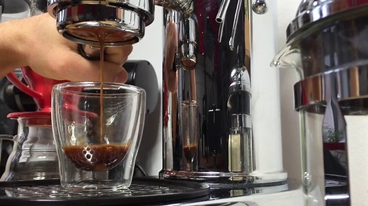 La Pavoni Professional Test 2025: Siebträger für Puristen