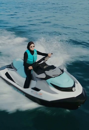 Siap uji adrenalin di Pangandaran? Jetski ready, tinggal gas! 🔥#pangandaranbeach #jetskipangandaran #pangandaran #seadoopangandaran #kitapangandaran