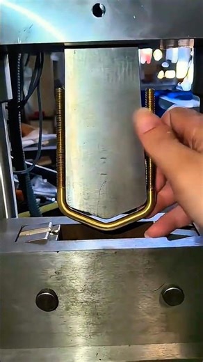 U-Shaped Screw Stamping in Action! Amazing Precision Bending & Forming 🔩💥