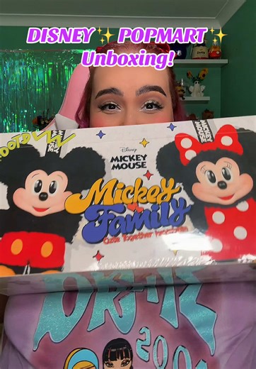 Mickey Family Keychain Unboxing Adventure
