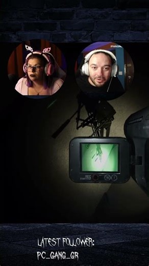 Μου ρίχνει συνέχεια την κάμερα!