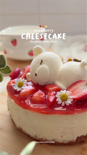 Strawberry Cheesecake 🍓🍰