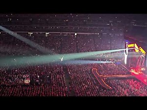 P!nk - So What - I'm Flying on a Trapeze (Allegiant Stadium, Las Vegas, NV - Oct 7, 2023)