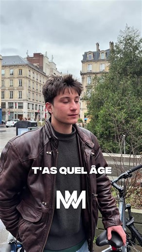 ⚠️regarde par ici⚠️ Même question. Plusieurs profils. Des réponses qui n’ont rien à voir. Certains trouvent ça normal. D’autres commencent à se poser des questions. Ce qu’on fait n’est pas pour tout le monde. Mind Money Motion — lien en bio.