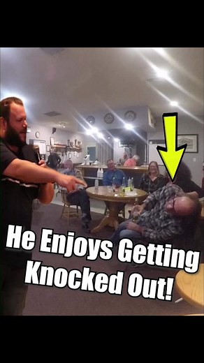 2.2M views · 28K reactions | He Bailed Me Out of Jail #comedy #humor #funnyvideos #standupcomedy #funny #comedian #standup #comedyvideos #funnyreels #knockout | Jeff Leeson | Facebook