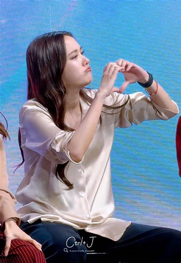 แฟนคลับฟรีนในงานการแสดงที่ยาวนาน