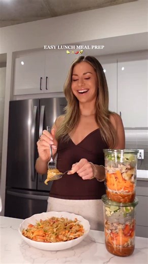 a lil upbeat version of this recipe! PAD THAI GLASS NOODLE JARS 🍋‍🟩🌶️✨ - protein of choice (I did chicken) - veg: carrot ribbons, bean sprouts, red bell pep - green onion cilantro - crushed cashews - lime wedge - glass noodles (cook to package directions, then rinse with cold water & add a splash of sesame oil so they don’t stick together) SAUCE (3 servings): - 3 tbsp coconut aminos - 2 tbsp peanut butter - 3 tsp sesame oil - 1 tbsp ACV - 1 tbsp maple syrup - 1/2 tsp garlic powder - 1/4 tsp g