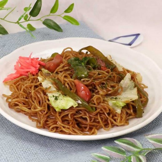 手軽に簡単♪ レンジでソース焼きそばのレシピ動画・作り方 | デリッシュキッチン