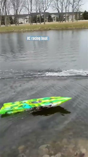 #hiphop #meme #duet #funny remote control race🚣🏽‍♂️🚤🔥💋❤️‍🔥 #studiolife