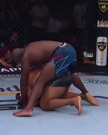 2M views · 10K reactions | This is how Derrick Lewis broke the UFC record for knockouts with his 14th KO! | UFC | Facebook